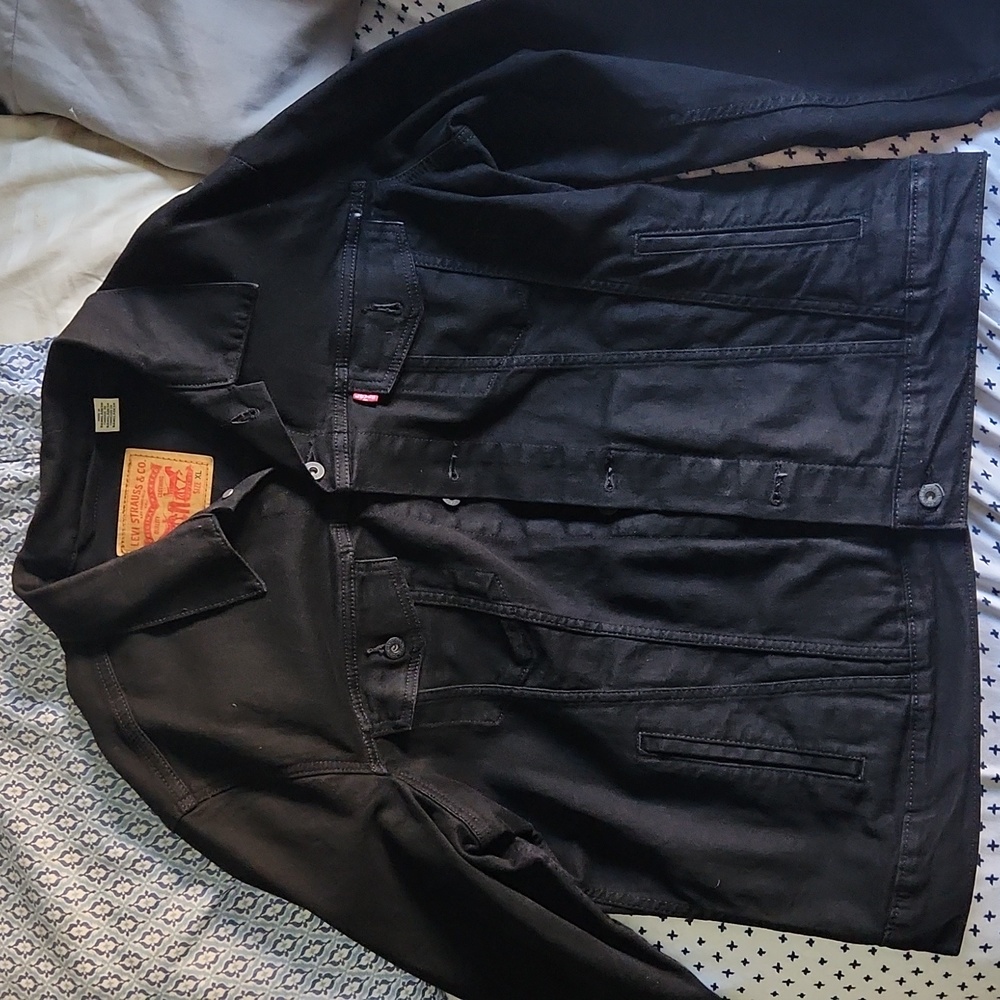 mens black levi's jacket
